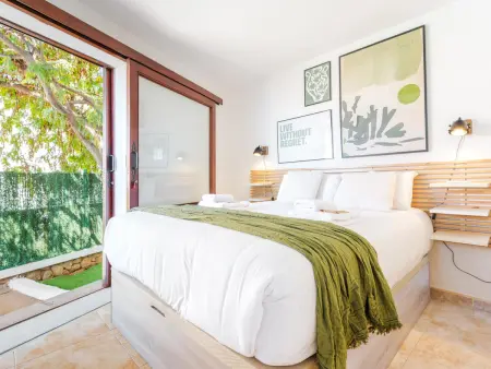 Location appartement à Tabaiba, Charmante maison avec jardin et parking privé