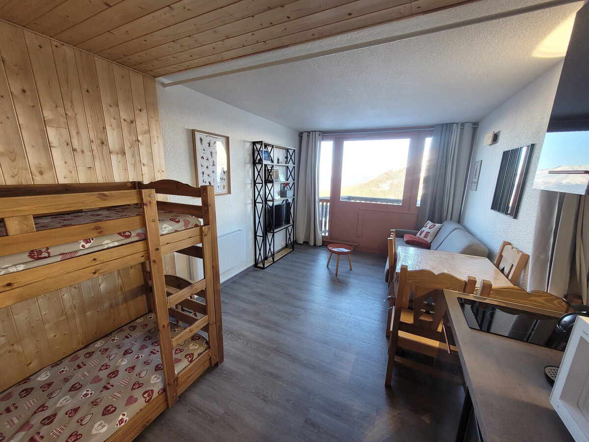 Studio rénové 4 pers. vue Mont Blanc, skis aux pieds - Photo 4