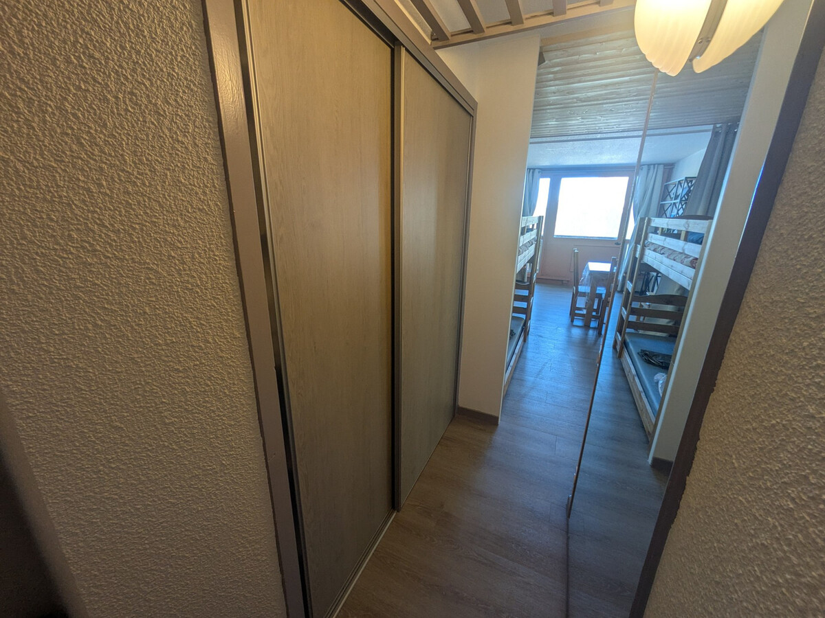 Studio rénové 4 pers. vue Mont Blanc, skis aux pieds - Photo 10