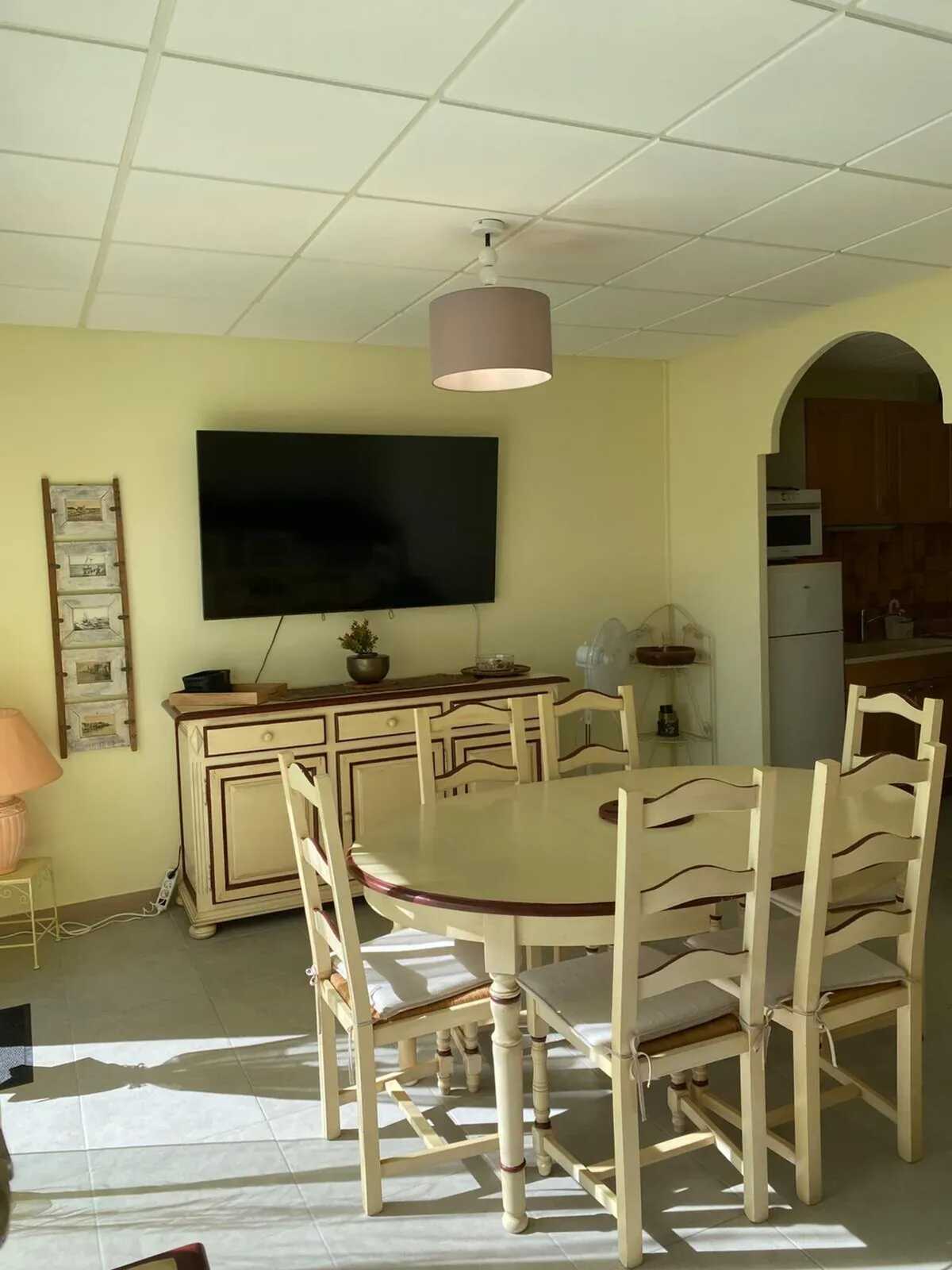 Appartement 6 personnes avec terrasse à Aigues-Mortes - Photo 9
