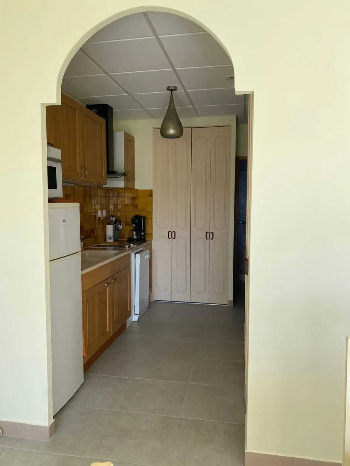 Appartement 6 personnes avec terrasse à Aigues-Mortes - Photo 12