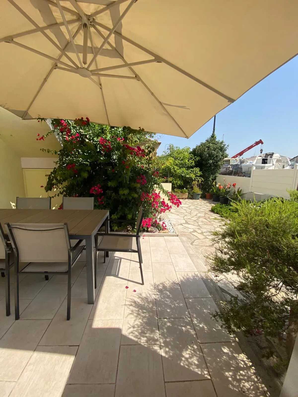 Appartement 6 personnes avec terrasse à Aigues-Mortes - Photo 13