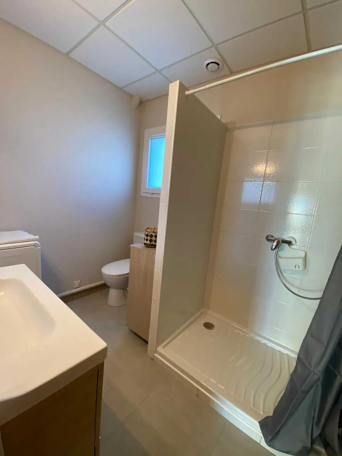Appartement 6 personnes avec terrasse à Aigues-Mortes - Photo 15
