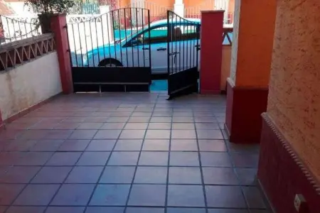 Location appartement à Lepe, Appartement à Lepe avec piscine et jardin