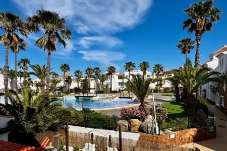 Location appartement à Roquetas de Mar, Appartement près de Playa Serena et vue sur le golf
