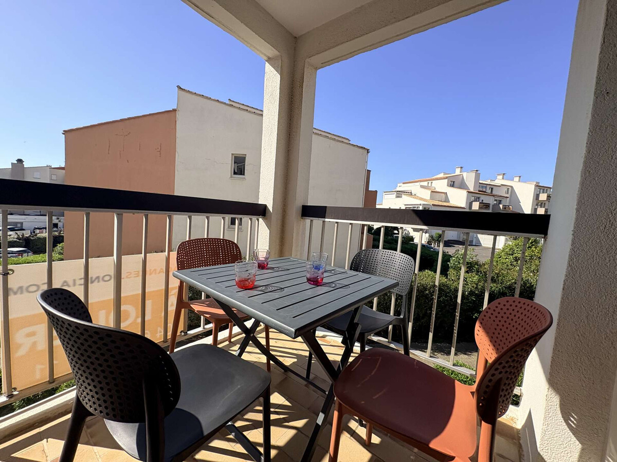 Appartement 2 chambres au Cap d'Agde, loggia ensoleillée - Photo 3
