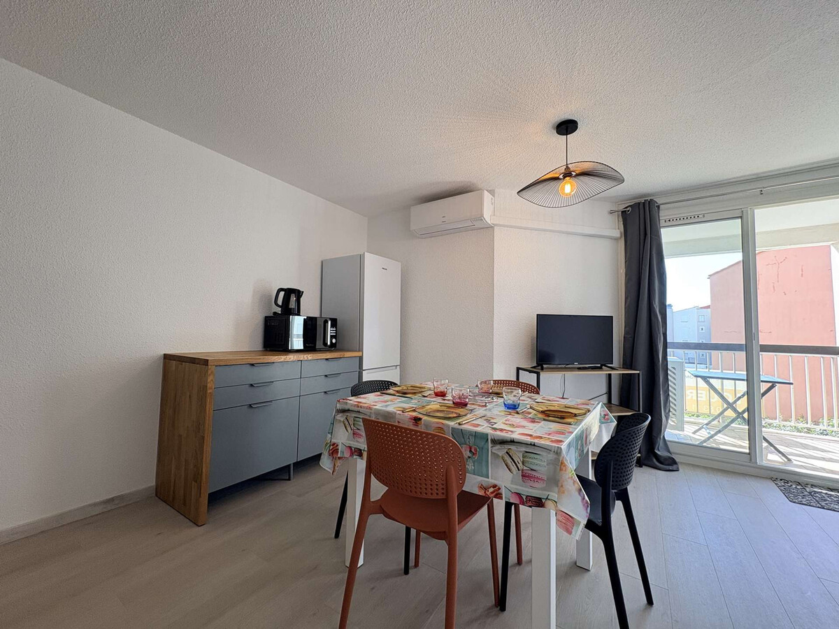 Appartement 2 chambres au Cap d'Agde, loggia ensoleillée - Photo 4