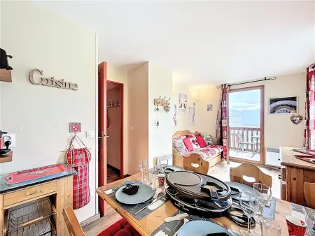T3 38m² skis aux pieds au Corbier, balcon vue montagne : photo 15
