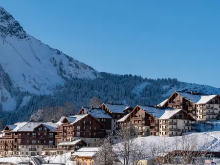 T3 38m² skis aux pieds au Corbier, balcon vue montagne : photo 16