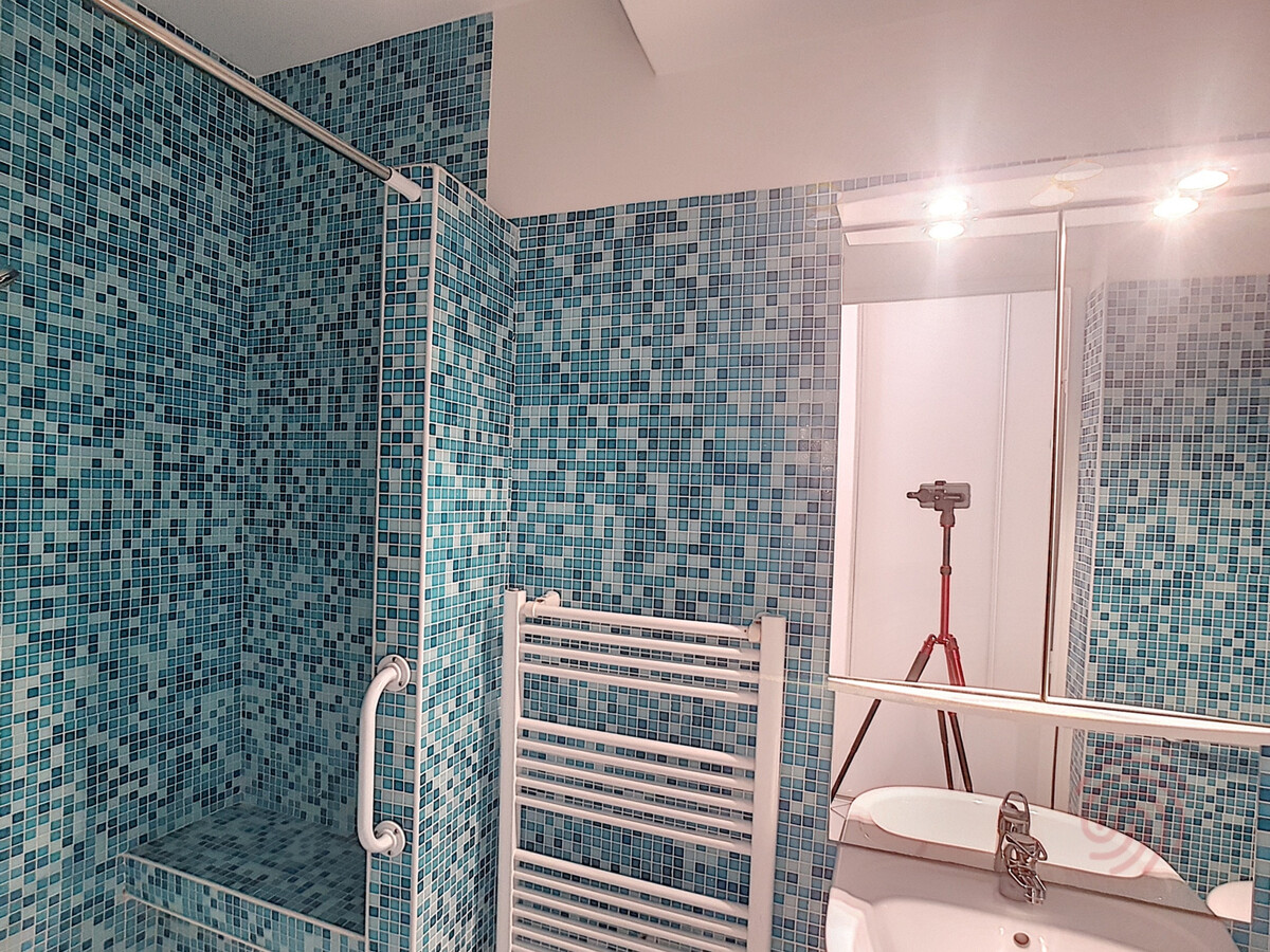 F2 34m² avec balcons, wifi et animaux à Lamalou-les-Bains - Photo 11
