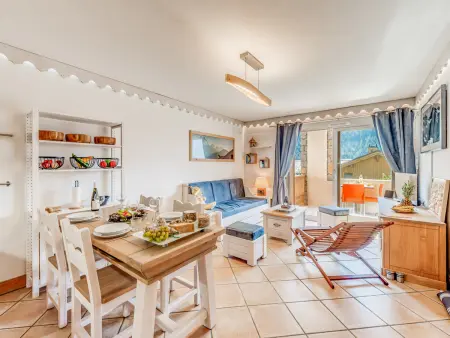 Location appartement à Champagny en Vanoise, Appartement 3 pièces, balcon vue sud, parking, accès piscine & spa