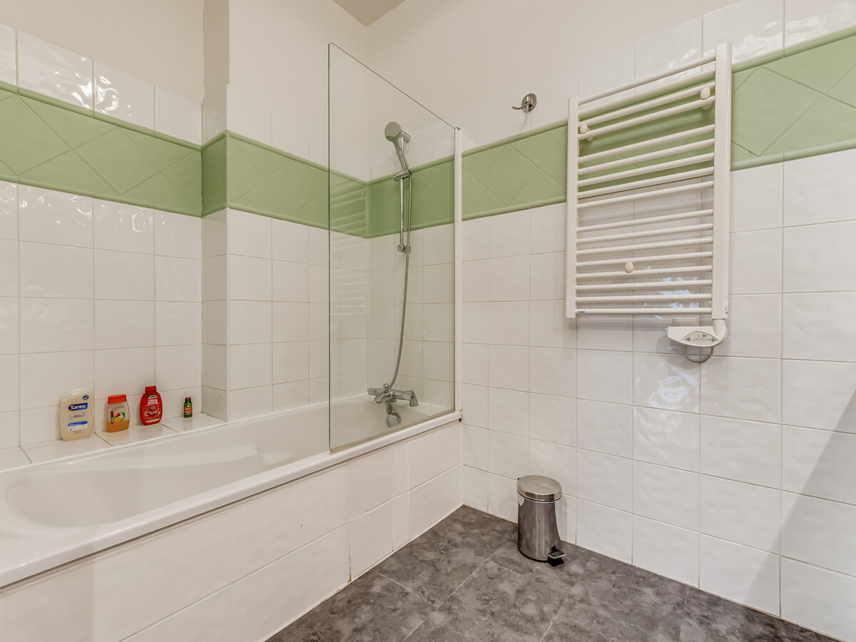 Chalet Angélique, 66m² 6 pers, terrasse Sud, piscine & spa - Photo 13
