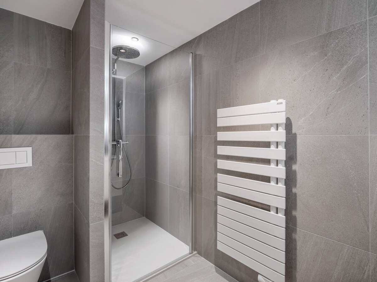 Duplex neuf au pied des pistes, sauna, 5 chambres - Photo 10