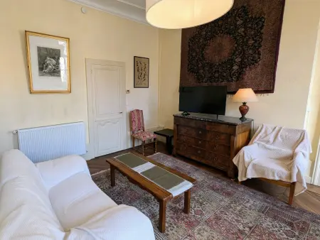 Appartement charmant au cœur de Vesoul avec parking privé - Photo 7