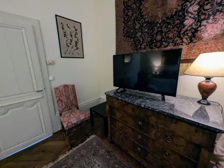 Appartement charmant au cœur de Vesoul avec parking privé - Photo 8