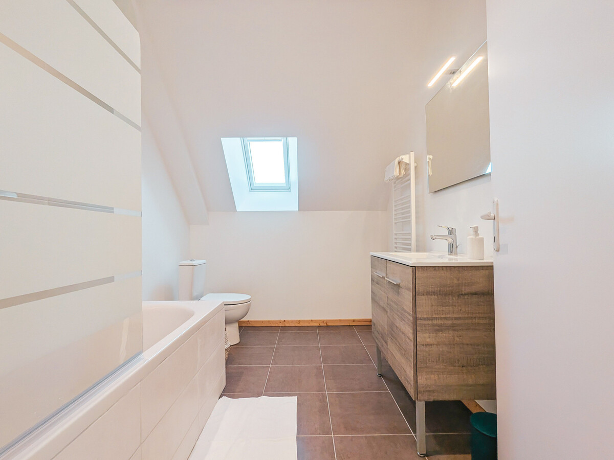 Gîte 15 pers., 7 chambres, piscine et terrain à Argy - Photo 7