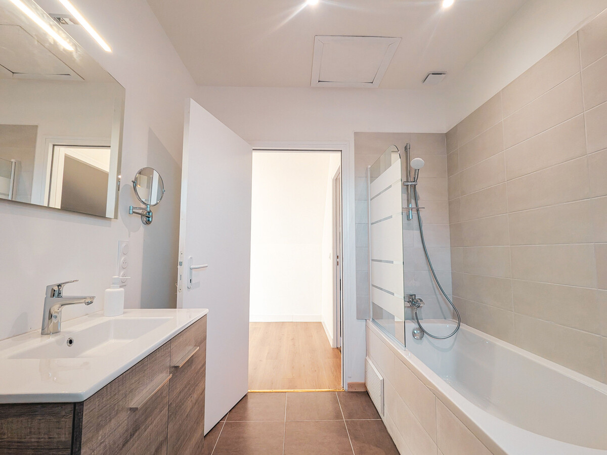 Gîte 15 pers., 7 chambres, piscine et terrain à Argy - Photo 9