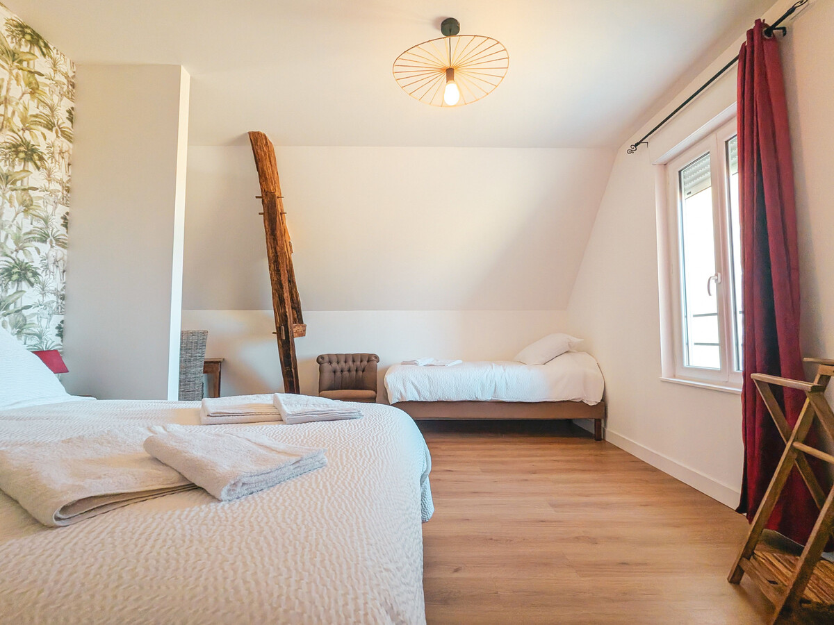 Gîte 15 pers., 7 chambres, piscine et terrain à Argy - Photo 11