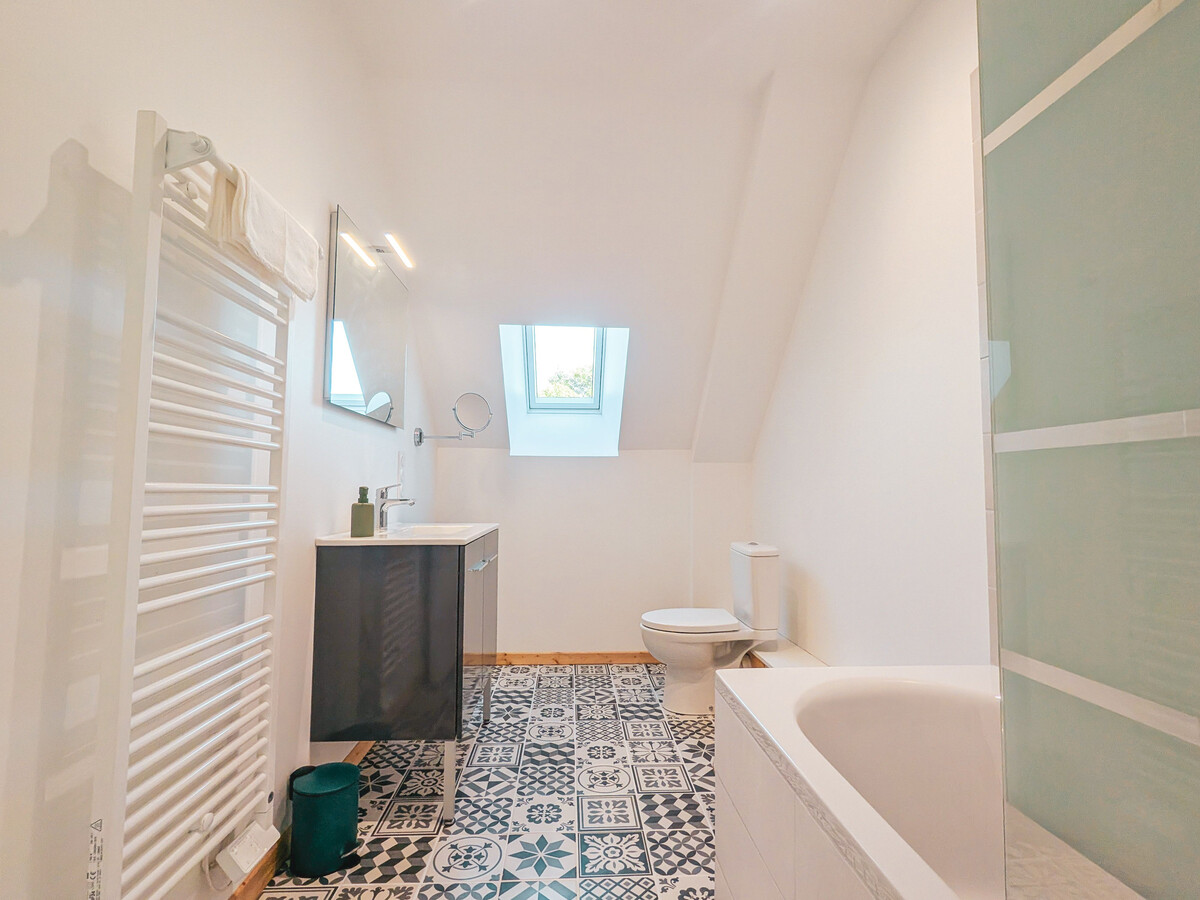 Gîte 15 pers., 7 chambres, piscine et terrain à Argy - Photo 25