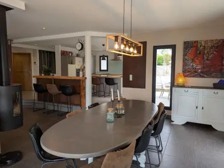 Gîte 10 pers. piscine chauffée, jardin 1600m², animaux OK : photo 10