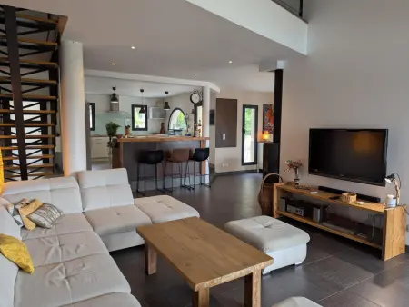 Gîte 10 pers. piscine chauffée, jardin 1600m², animaux OK : photo 18