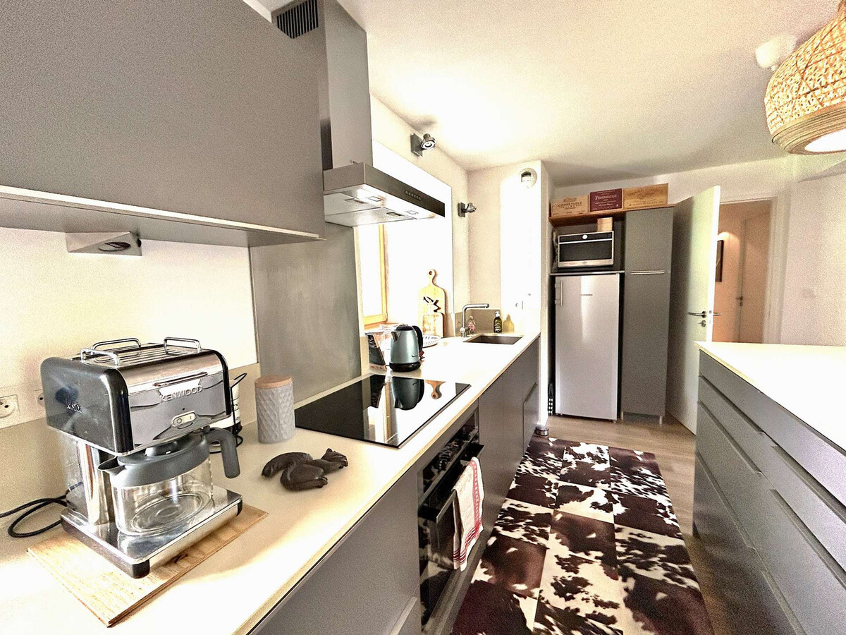 Appartement 4 pièces rénové, 400 m des pistes - Photo 4