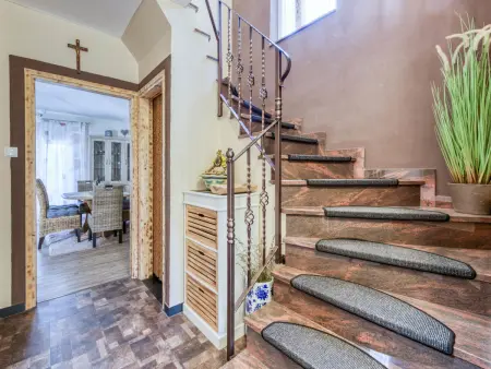 Maison Badi avec piscine privée à Malinska : photo 6