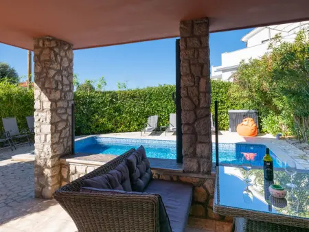 Maison Badi avec piscine privée à Malinska : photo 17