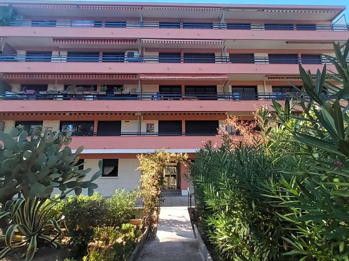 Appartement traversant 600m de la plage à Cavalaire-sur-Mer - Photo 12