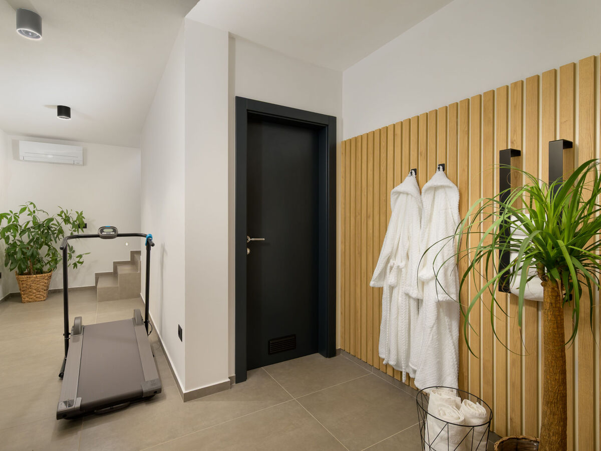 Villa Ollea, 8 personnes, piscine chauffée à Labin - Photo 8