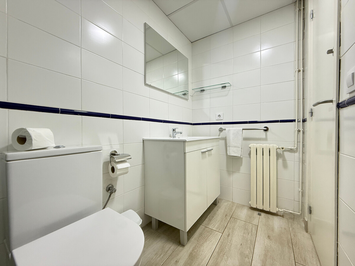 Appartement 4 pers à Roses, jardin et piscine - Photo 13
