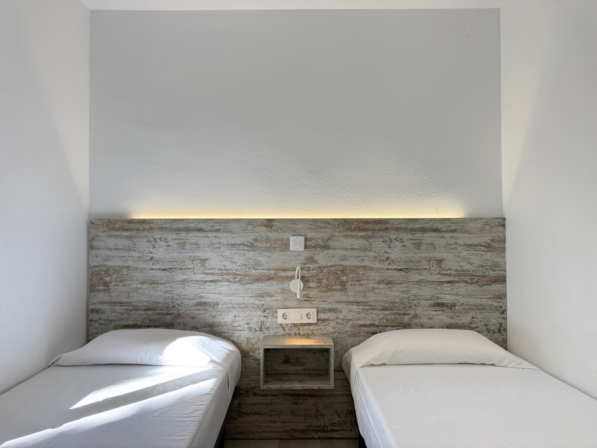 Appartement 4 pers à Roses, jardin et piscine - Photo 15