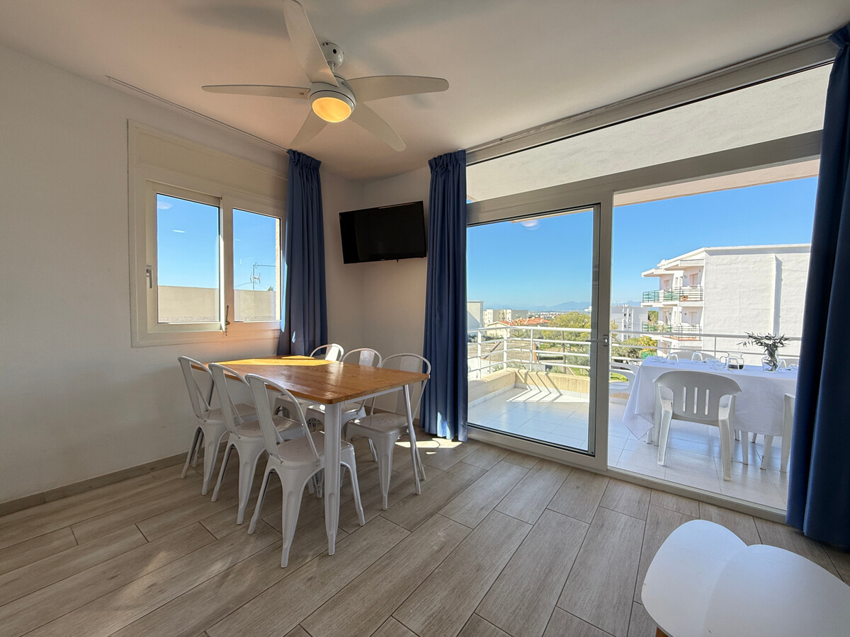 Appartement 6 personnes, jardin et piscine à Roses - Photo 9