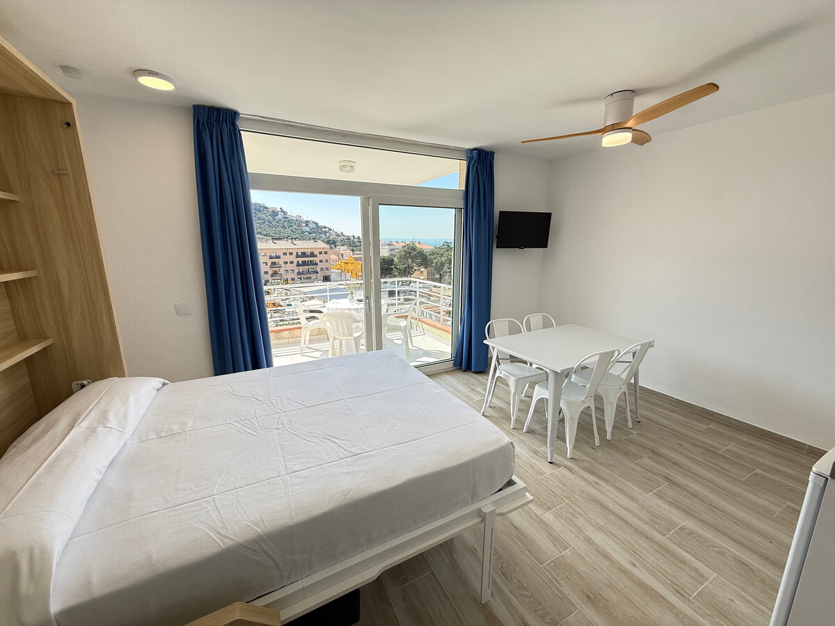 Appartement Mas Oliva à Roses : piscine & jardin - Photo 6