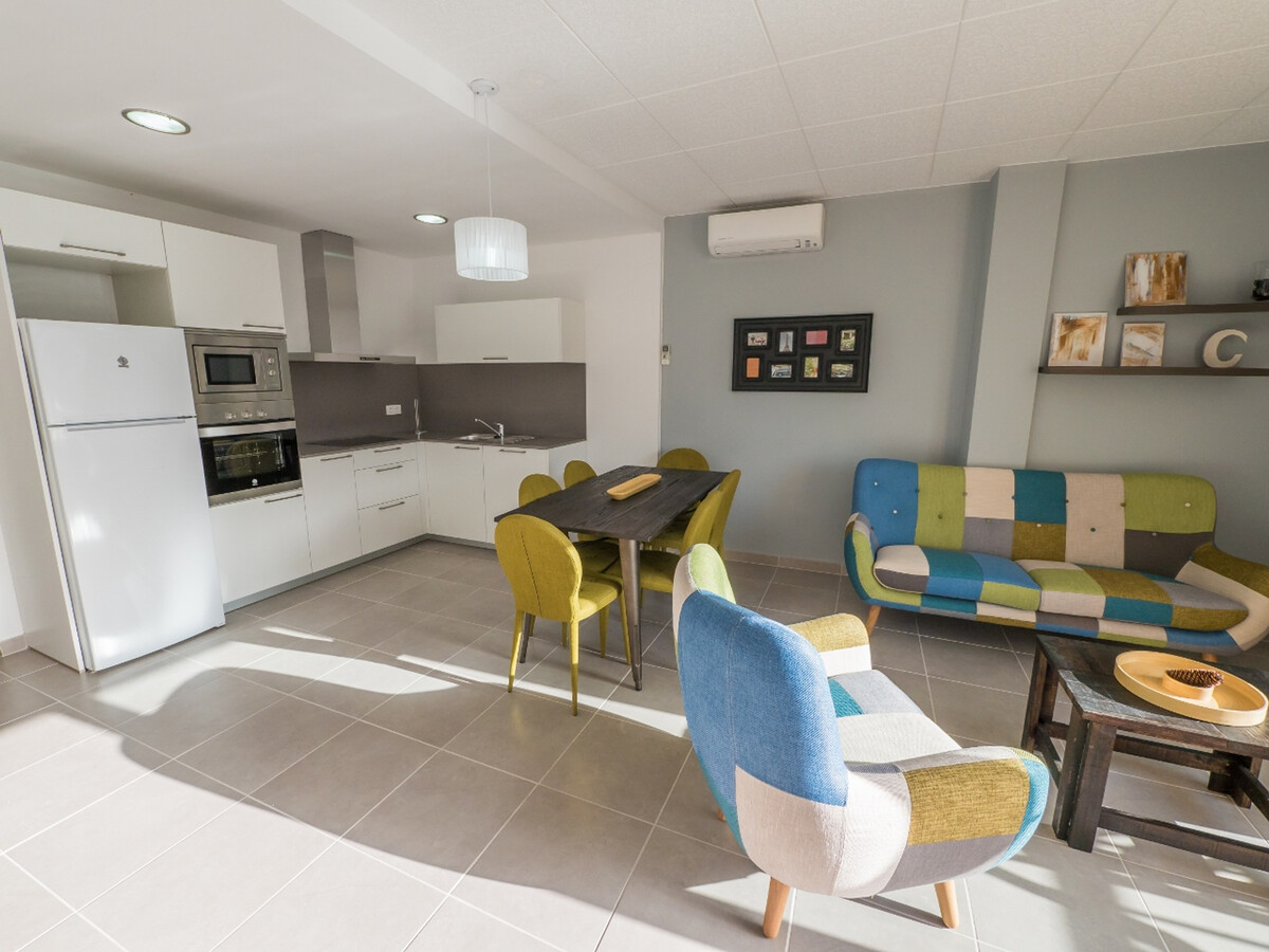Appartement moderne 5 pers., 140m plage à Roses - Photo 5