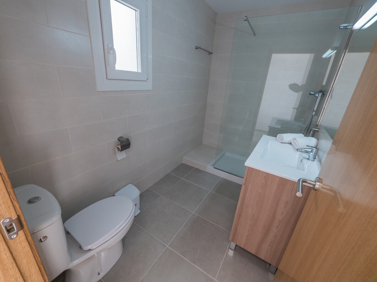 Appartement moderne 5 pers., 140m plage à Roses - Photo 17