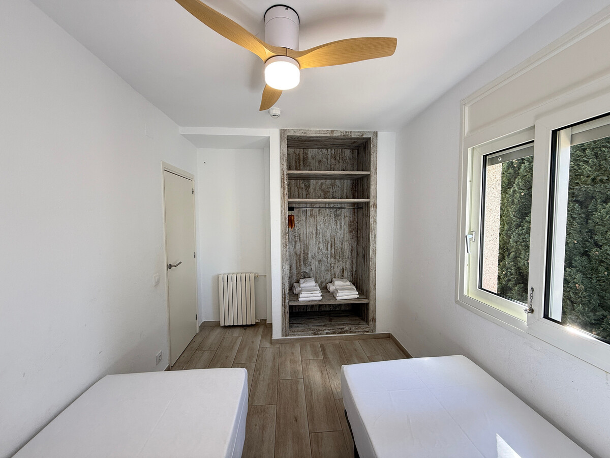 Appartement 4 pers à Roses avec piscine et jardin - Photo 10