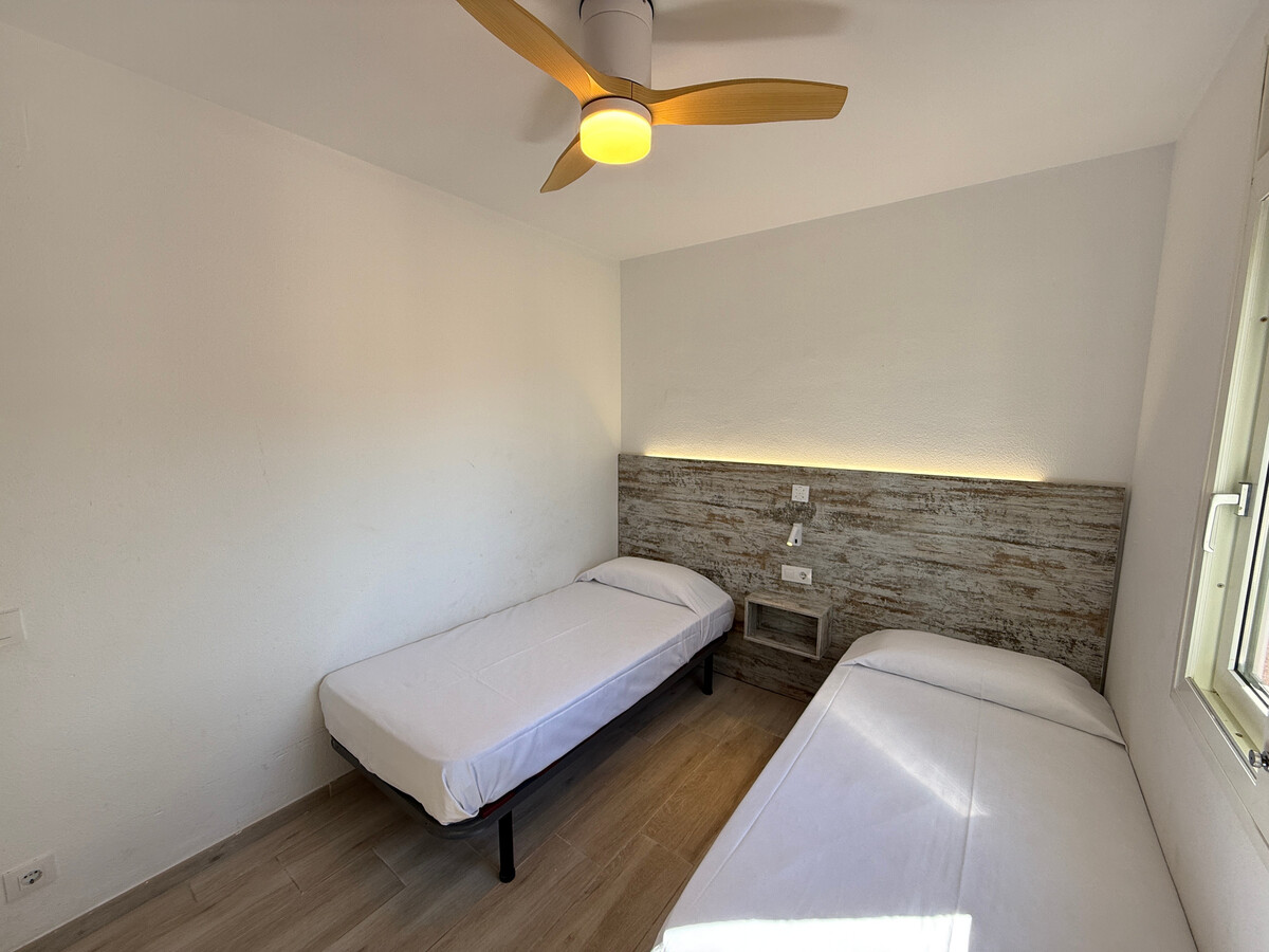 Appartement 6 pers. à Roses, piscine et jardin en nature - Photo 4