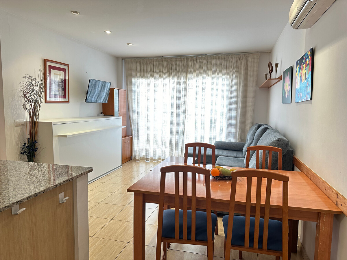 Appartement 5 pers. au centre de Roses, 180 m de la plage - Photo 4