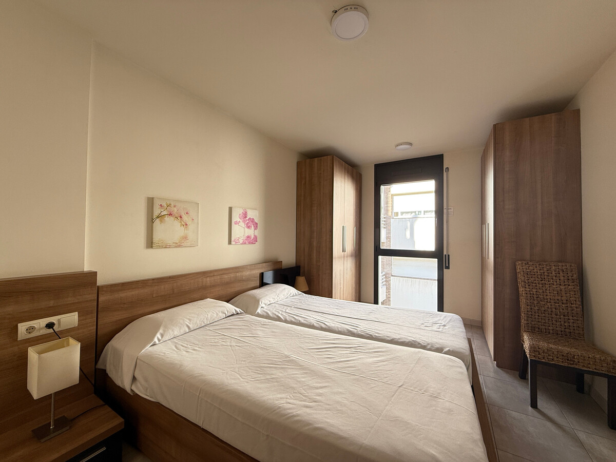 Appartement moderne 4 pers., centre Roses à 100m de la plage - Photo 13