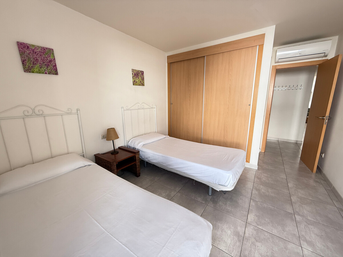 Appartement moderne 4 pers., centre Roses à 100m de la plage - Photo 16