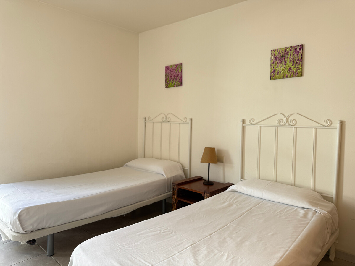 Appartement moderne 4 pers., centre Roses à 100m de la plage - Photo 17