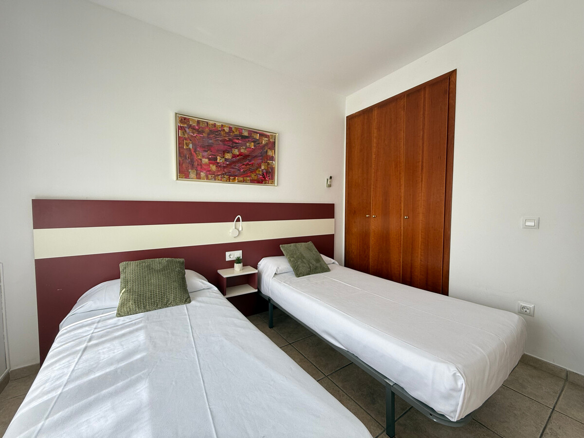 Appartement 6 pers. à Roses, piscine et terrasse vue baie - Photo 12