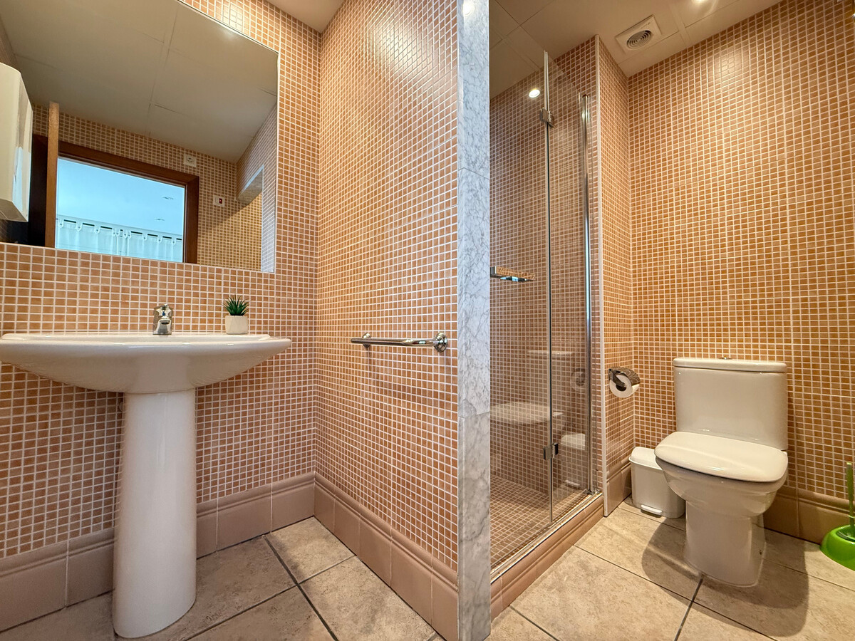 Appartement 6 pers. à Roses, piscine et terrasse vue baie - Photo 23
