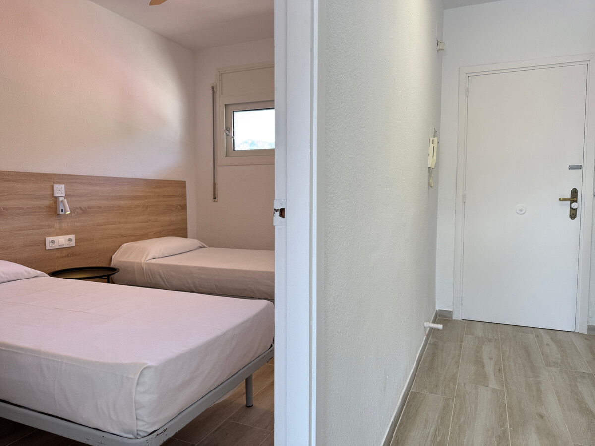 Appartement 4 personnes à Roses, piscine et jardin - Photo 15
