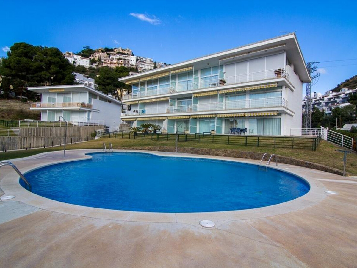 Appartement Roses avec terrasse, piscine et accès plage - Photo 3