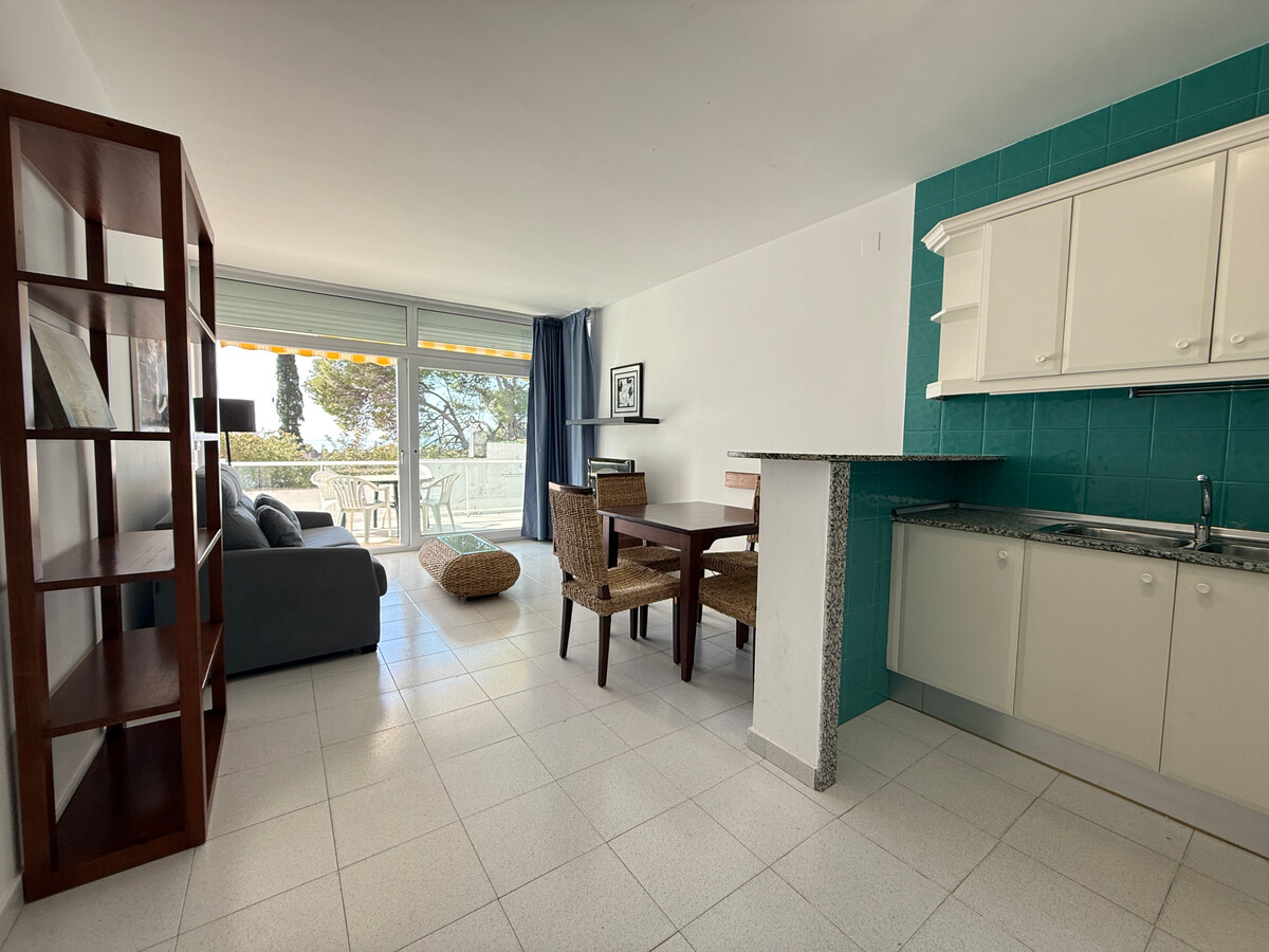 Appartement Roses avec terrasse, piscine et accès plage - Photo 6