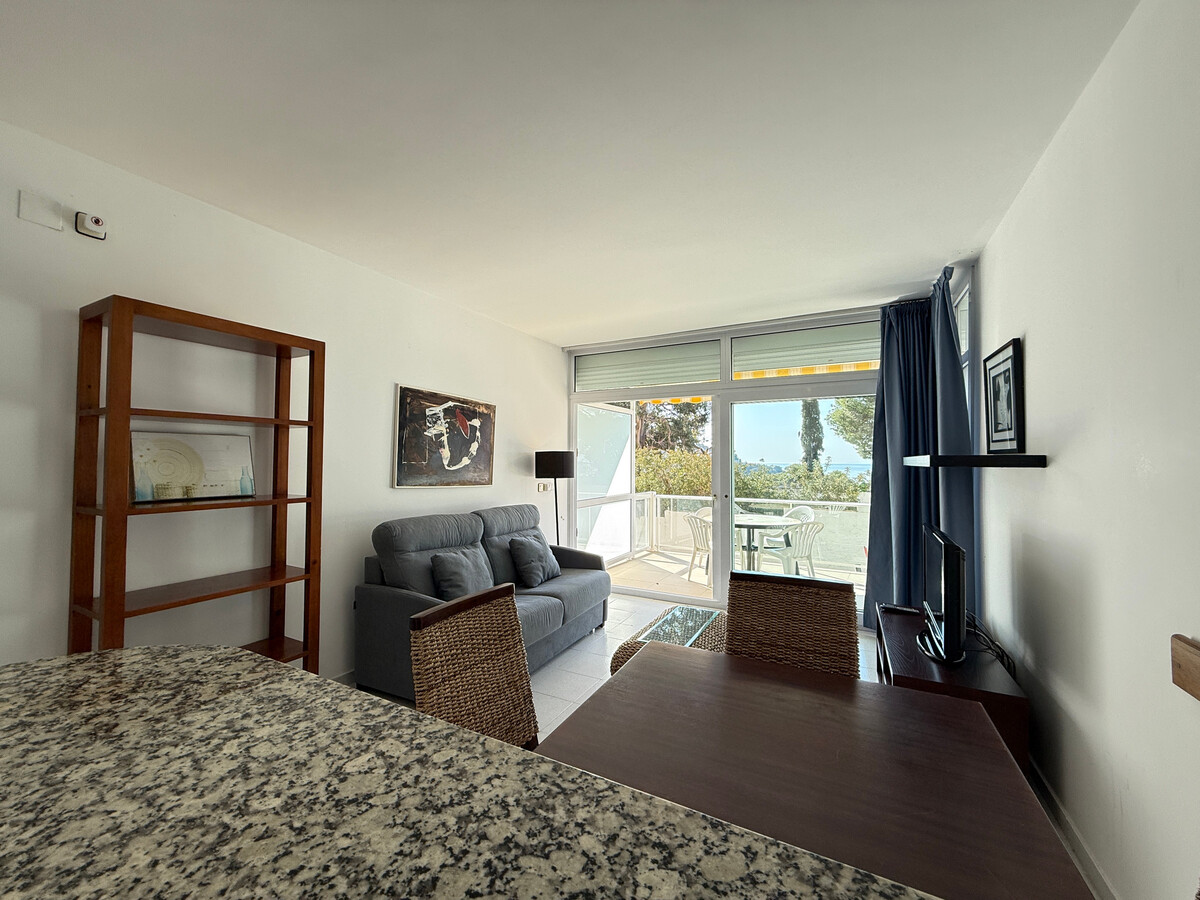 Appartement Roses avec terrasse, piscine et accès plage - Photo 9