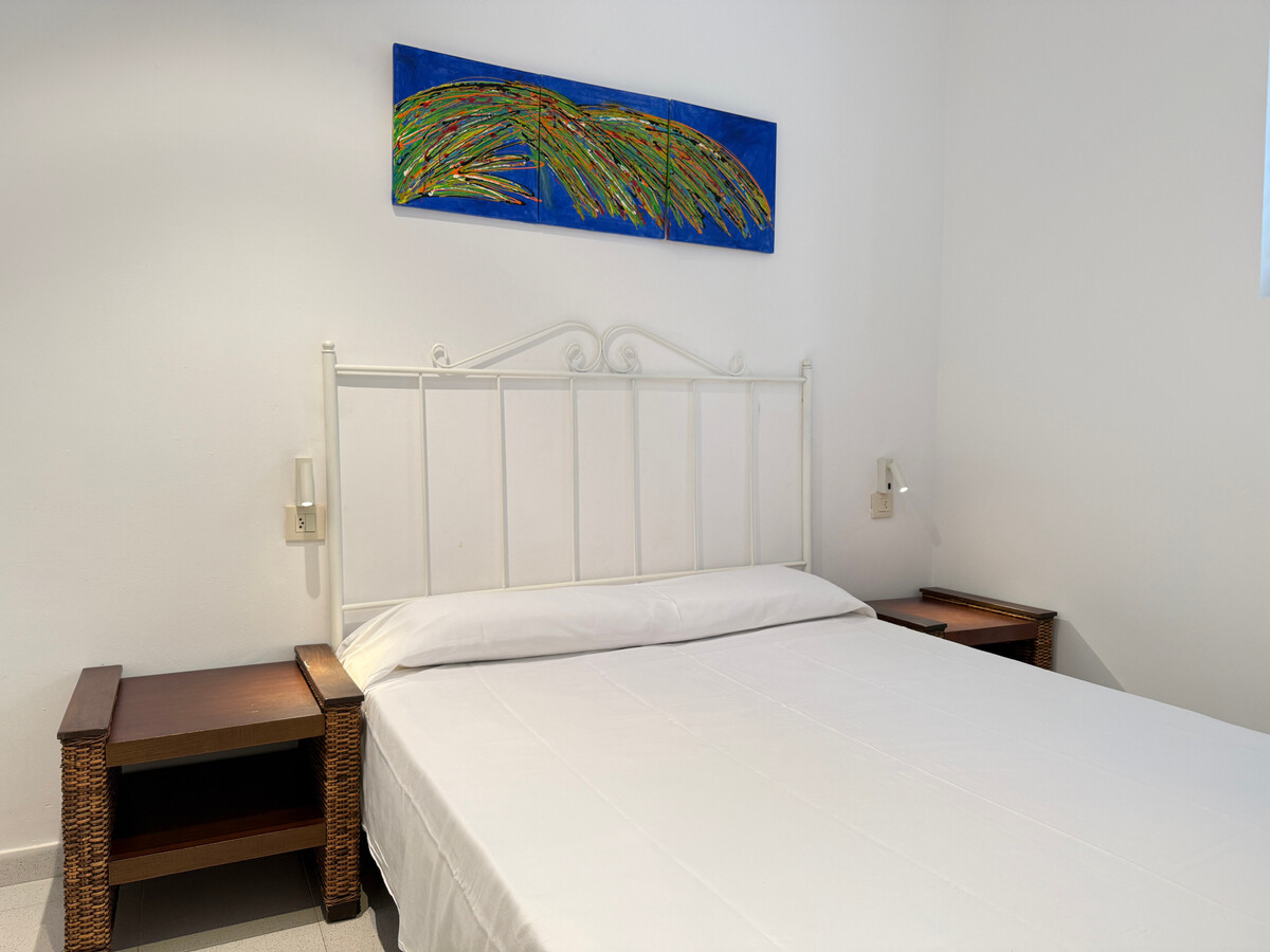 Appartement Roses avec terrasse, piscine et accès plage - Photo 14