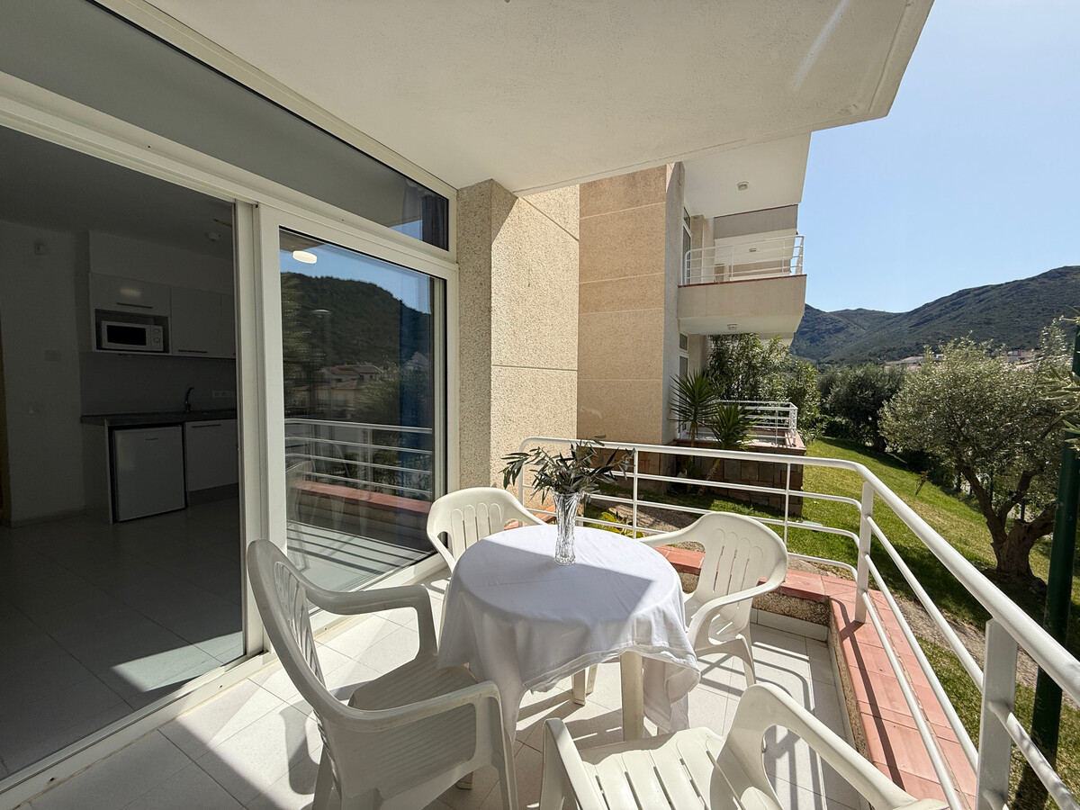 Appartement 4 pers. avec jardin et piscine à Roses - Photo 2